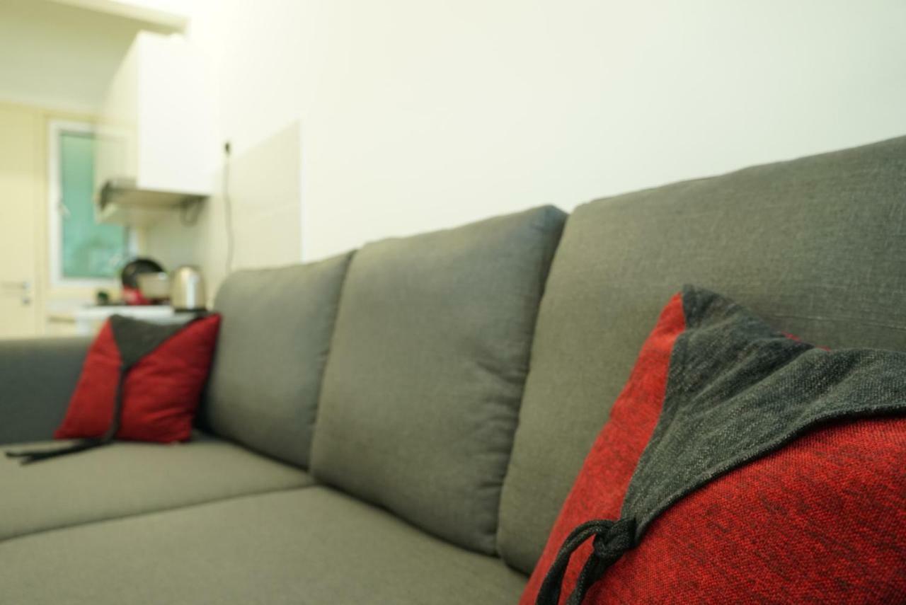 סרי קמבאנגן 2 Carpark Gep 5 Star Hotel Bed & Sofa Studio מראה חיצוני תמונה