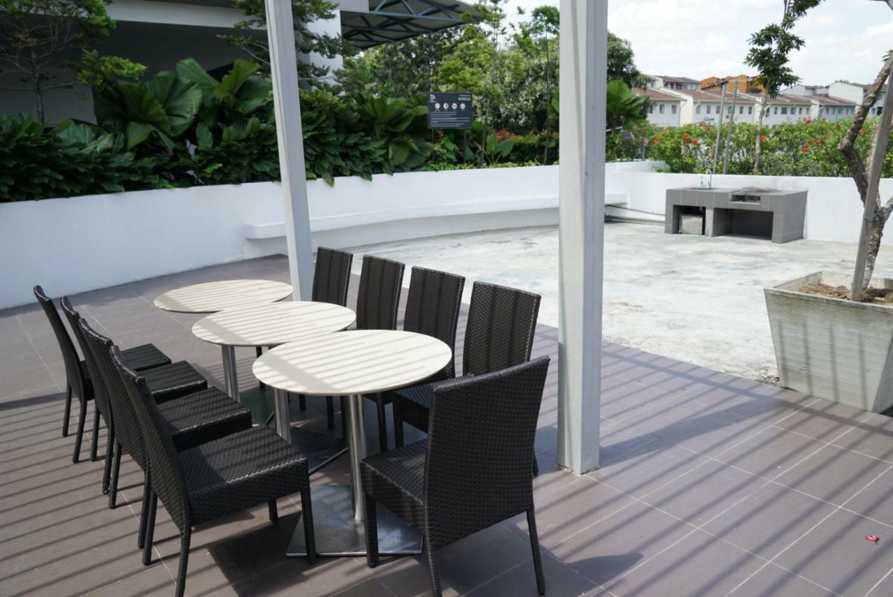 סרי קמבאנגן 2 Carpark Gep 5 Star Hotel Bed & Sofa Studio מראה חיצוני תמונה